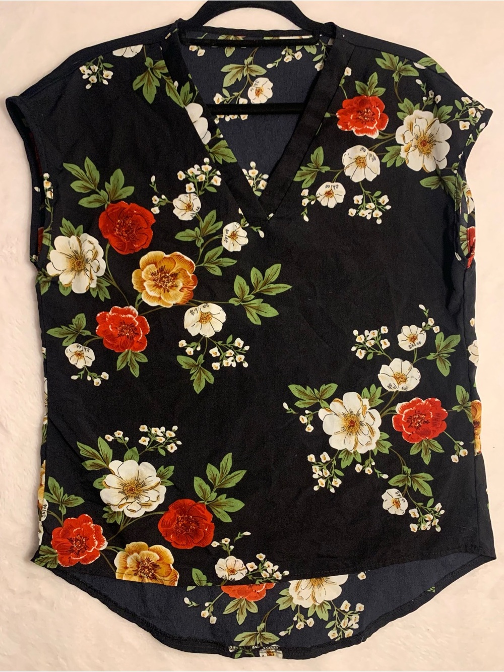 SHEIN Floral V-Neck Short Sleeve Blouse